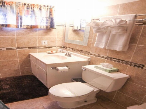 Willows Motel image 12
