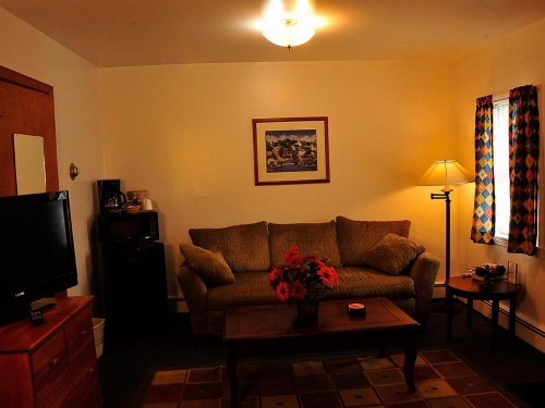 Willows Motel image 28